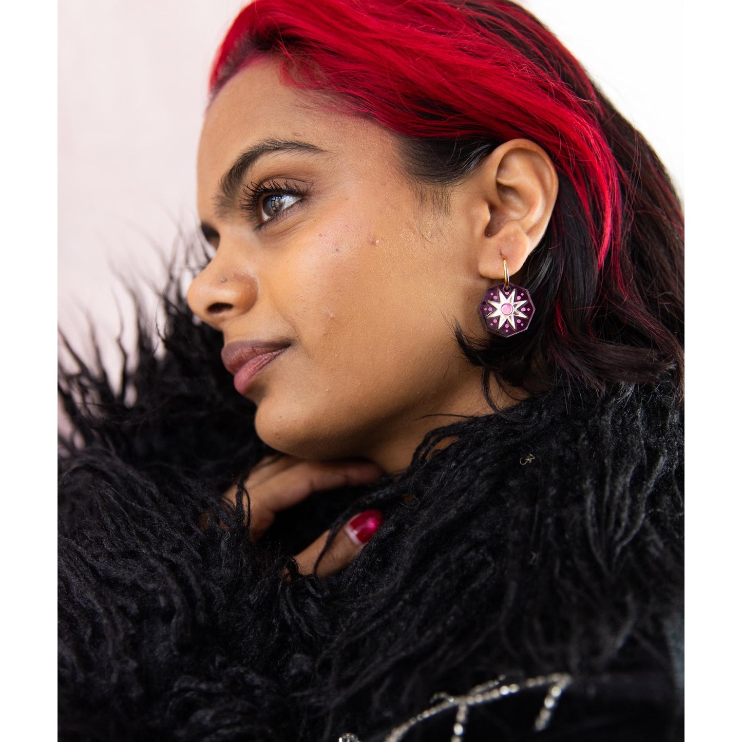 Seren Geo Star Hoop Earrings in Wine