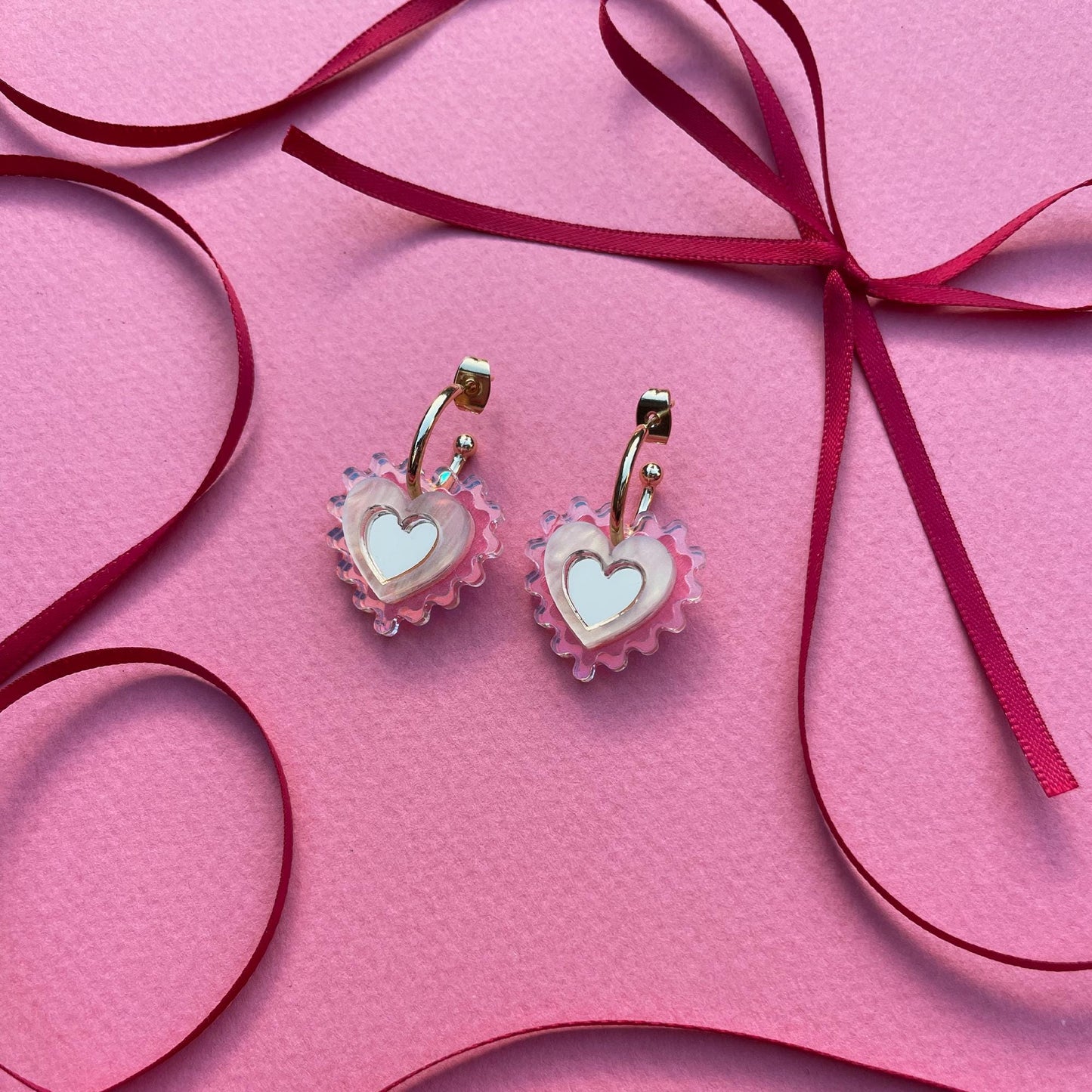 Iridescent Mini Wiggle Heart Hoops