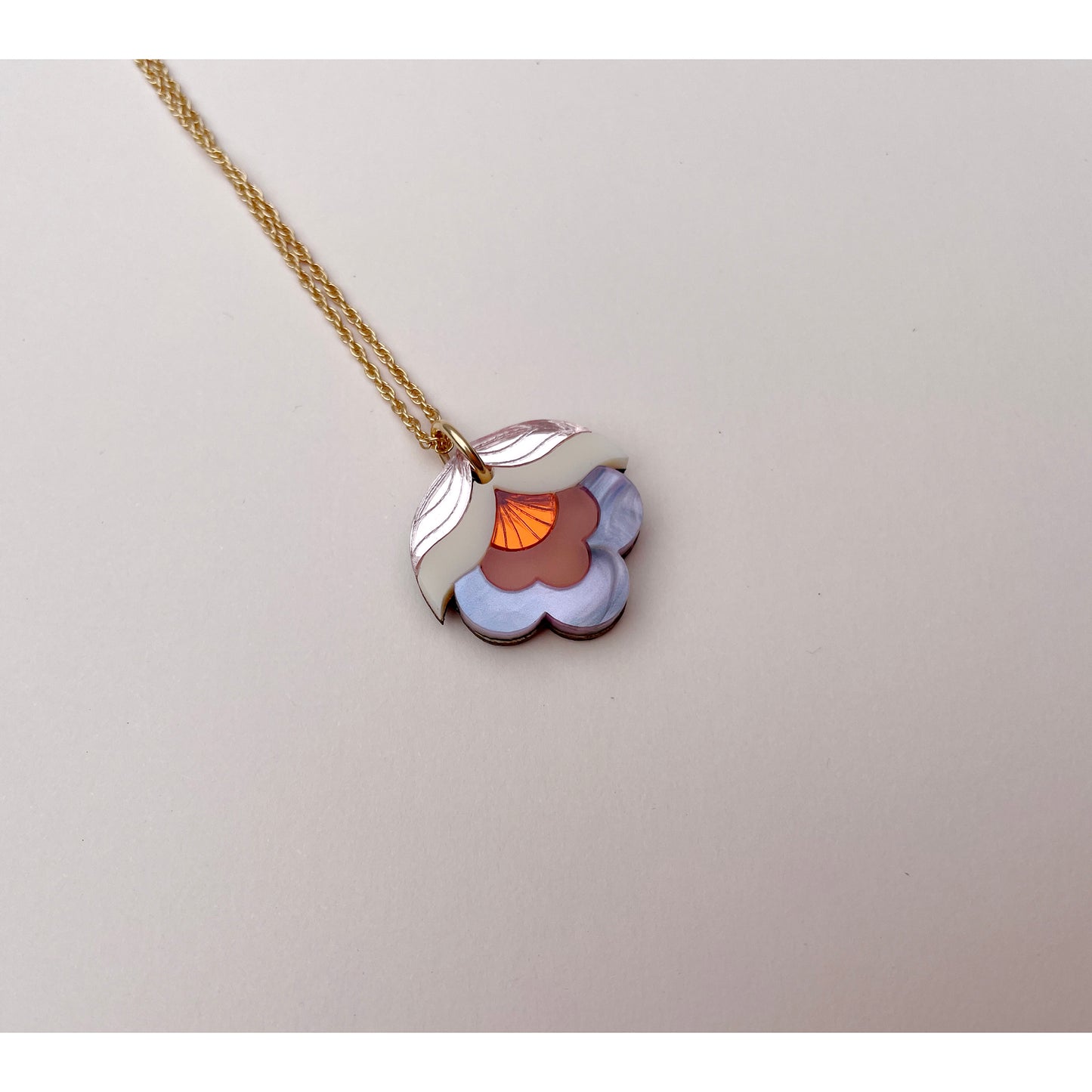 Anna Floral Pendant Necklace