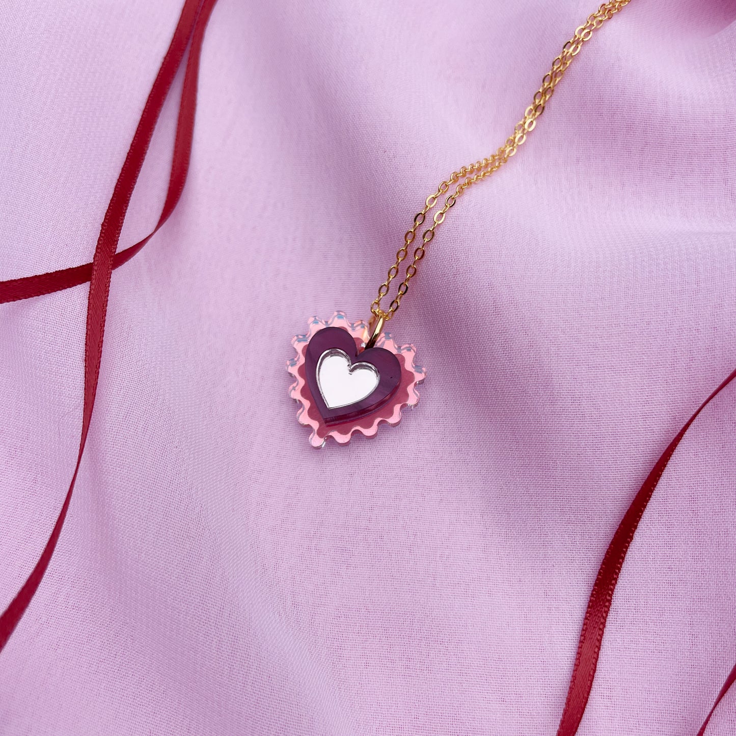 Iridescent Mini Wiggle Heart Pendant