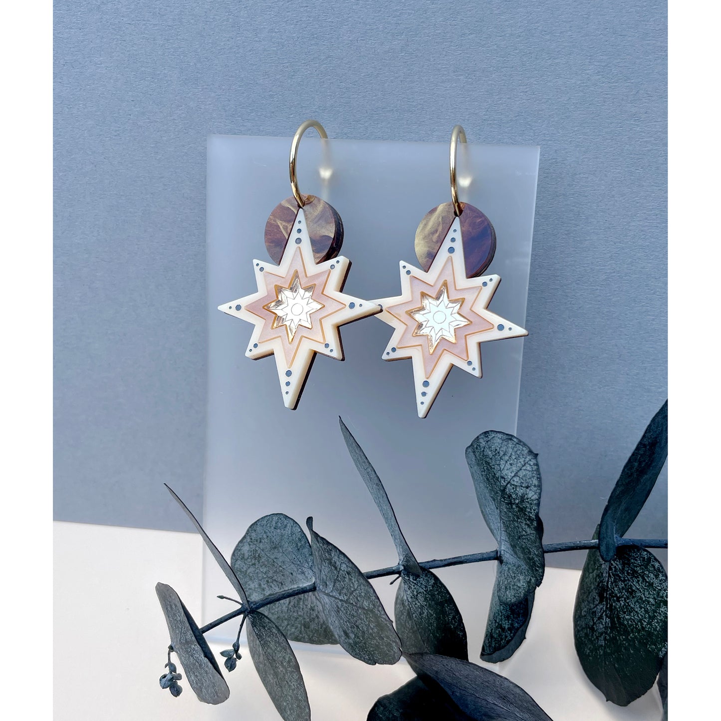 Star Deco Statement Hoop Earrings - Gold