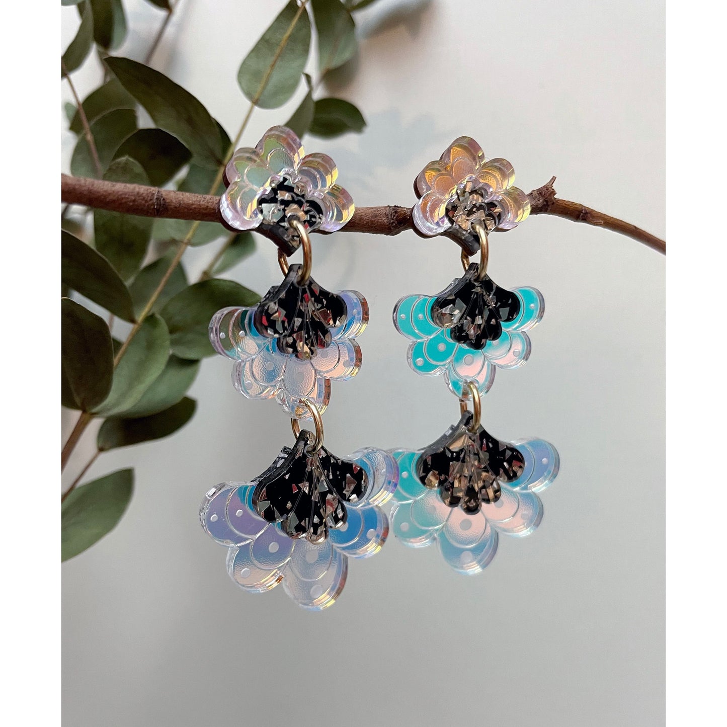Ellen Scalloped Triple Drop Earrings in Gold Iridescent