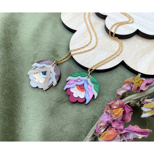 Nell Retro Flower Pendant Necklace