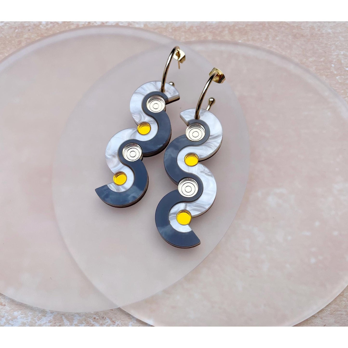 Wiggle Dot Hoop Earrings in Pearl, Gold and Grey
