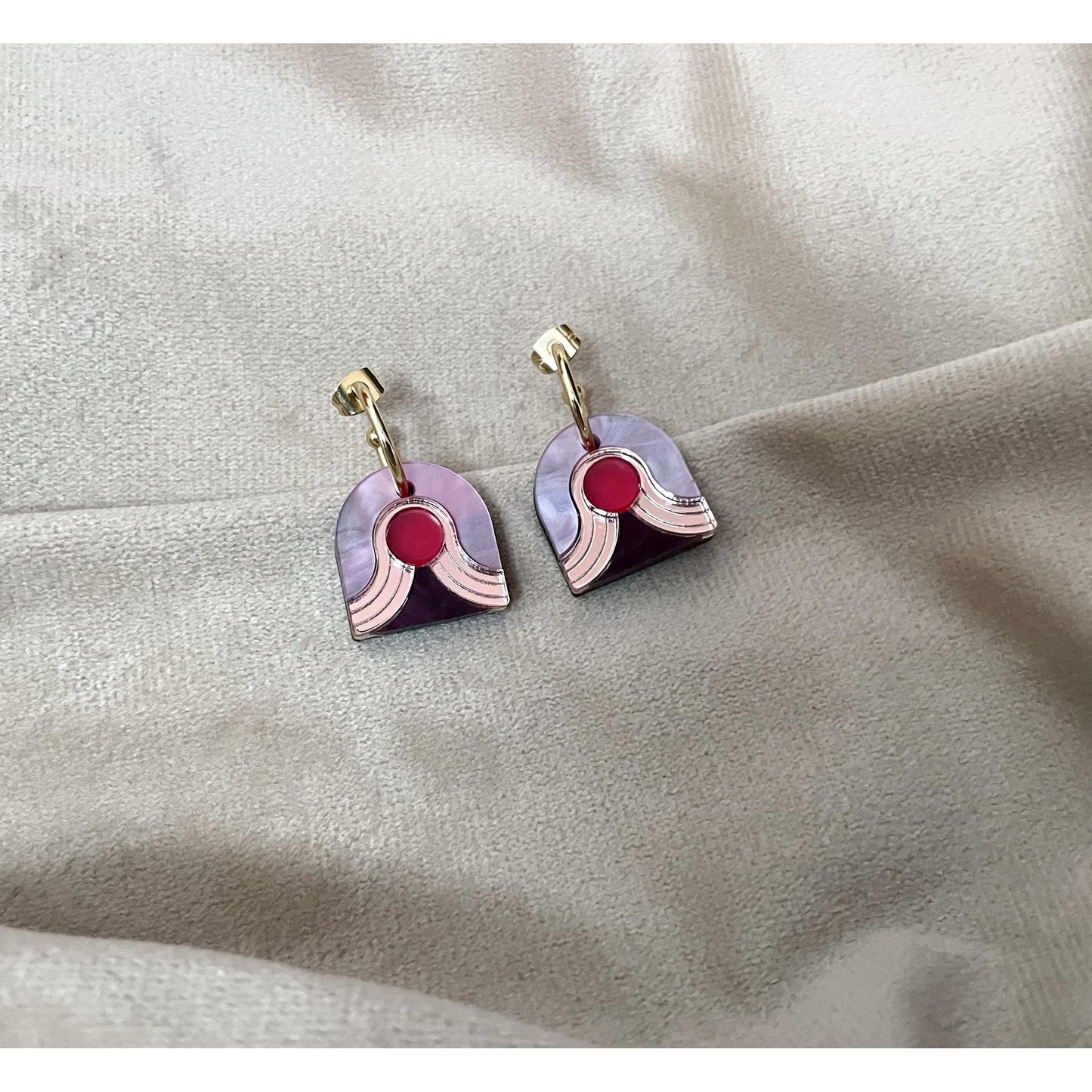Arch Dot Hoop Earrings in Pink Marble