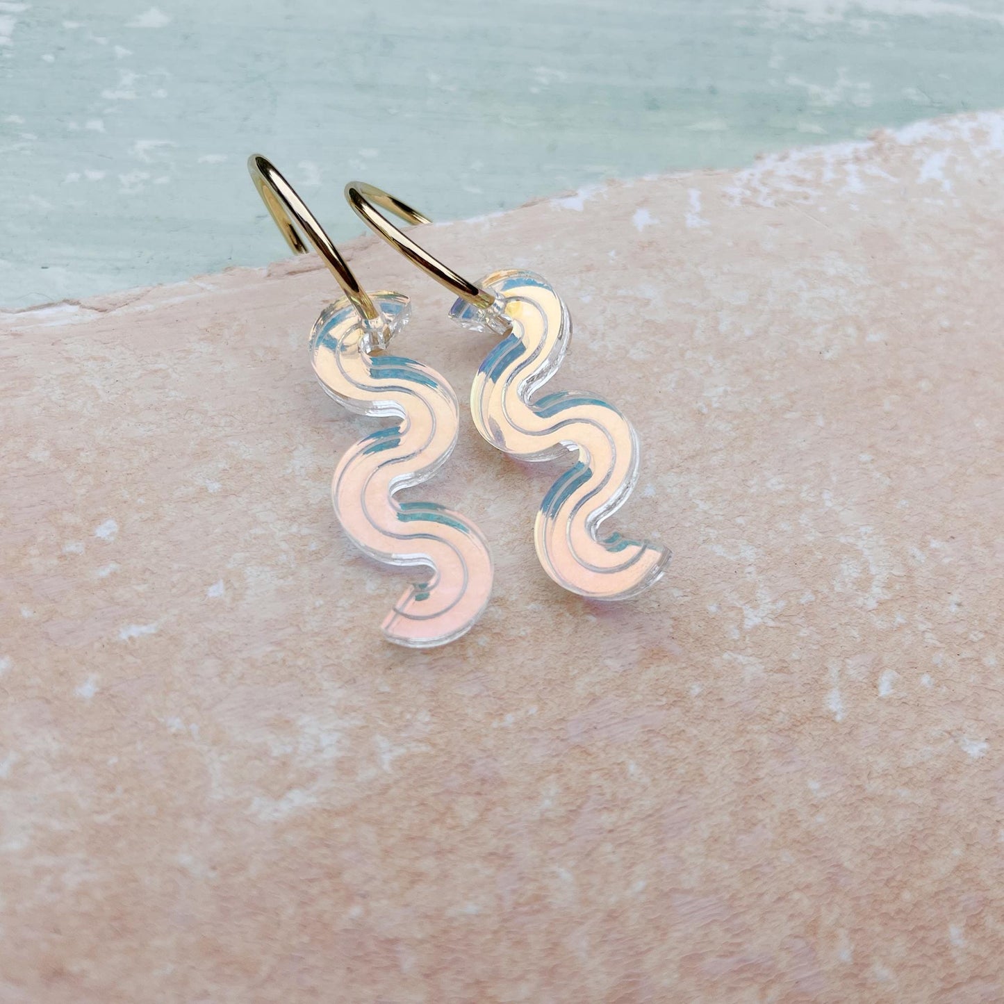 Wiggle Layer Hoop Earrings in Iridescent Mix