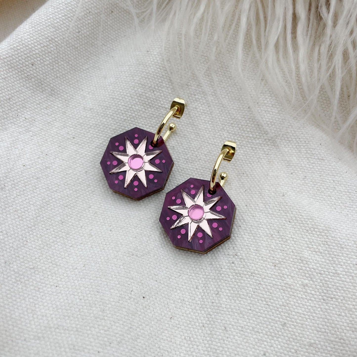 Seren Geo Star Hoop Earrings in Wine