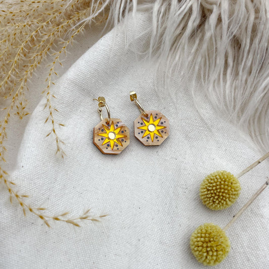 Seren Geo Star Hoop Earrings in Butterscotch