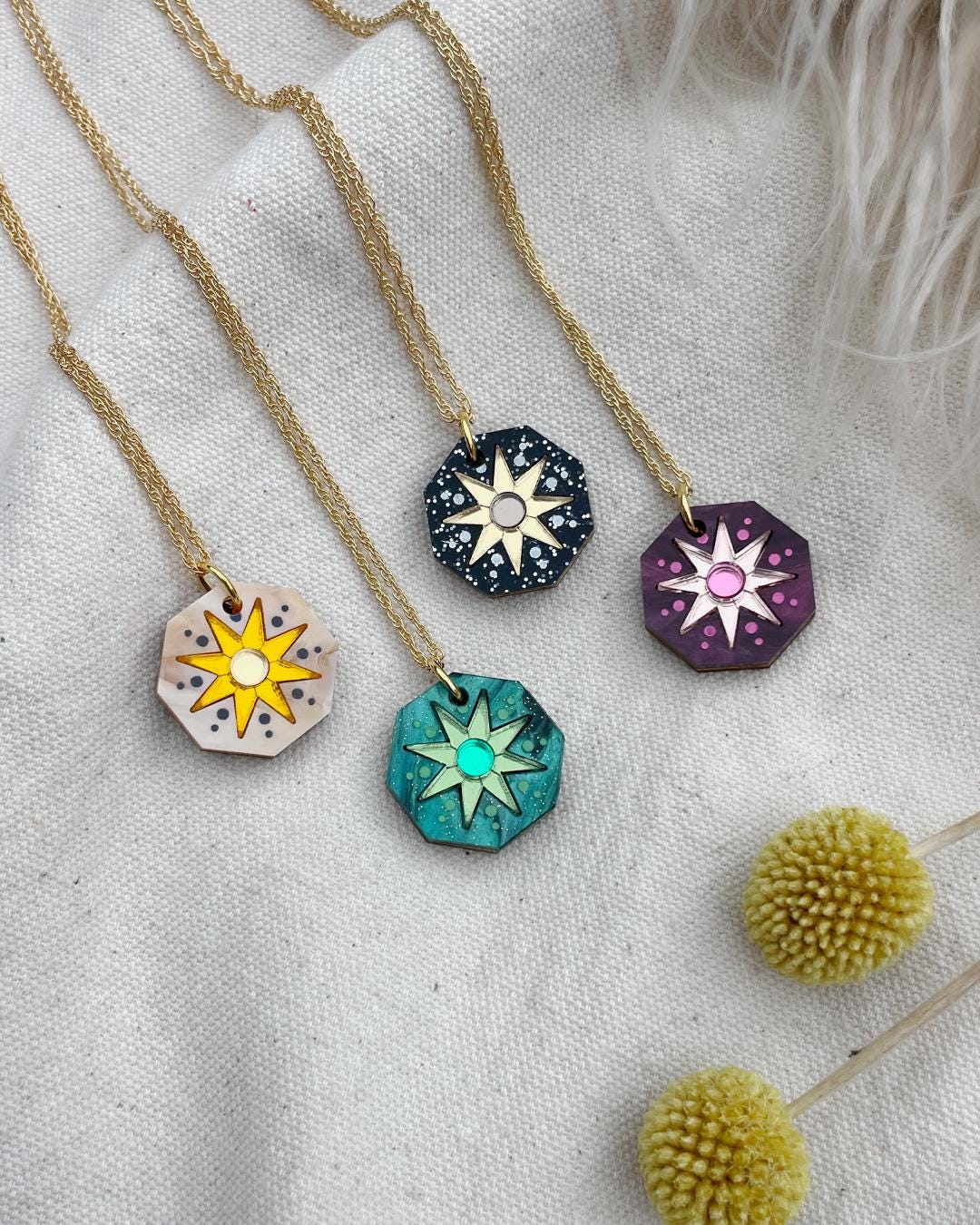 Seren Geo Star Pendant Necklace