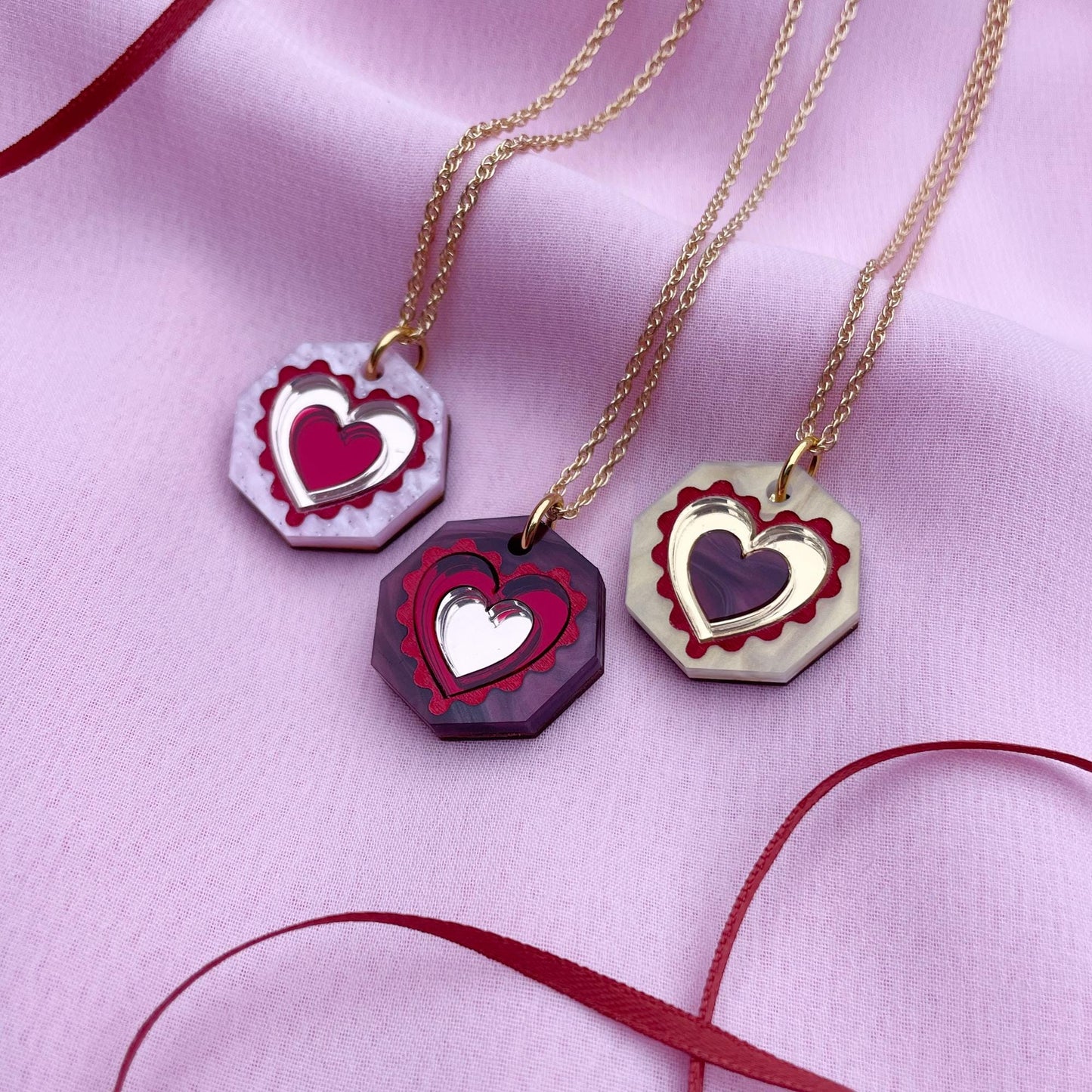 Seren Geo Heart Pendant