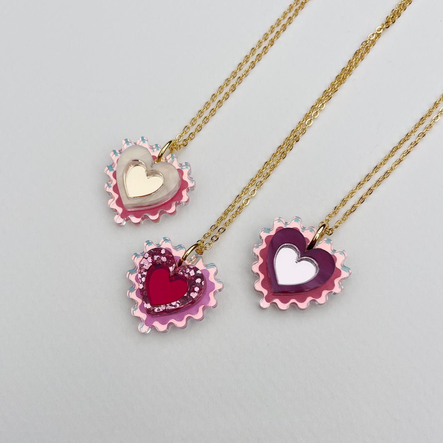 Iridescent Mini Wiggle Heart Pendant