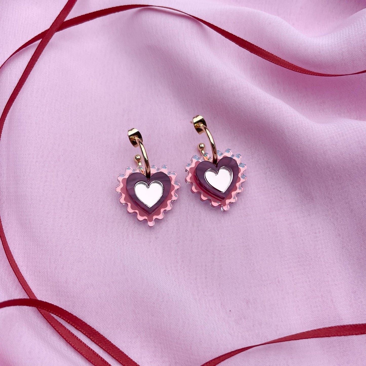 Iridescent Mini Wiggle Heart Hoops