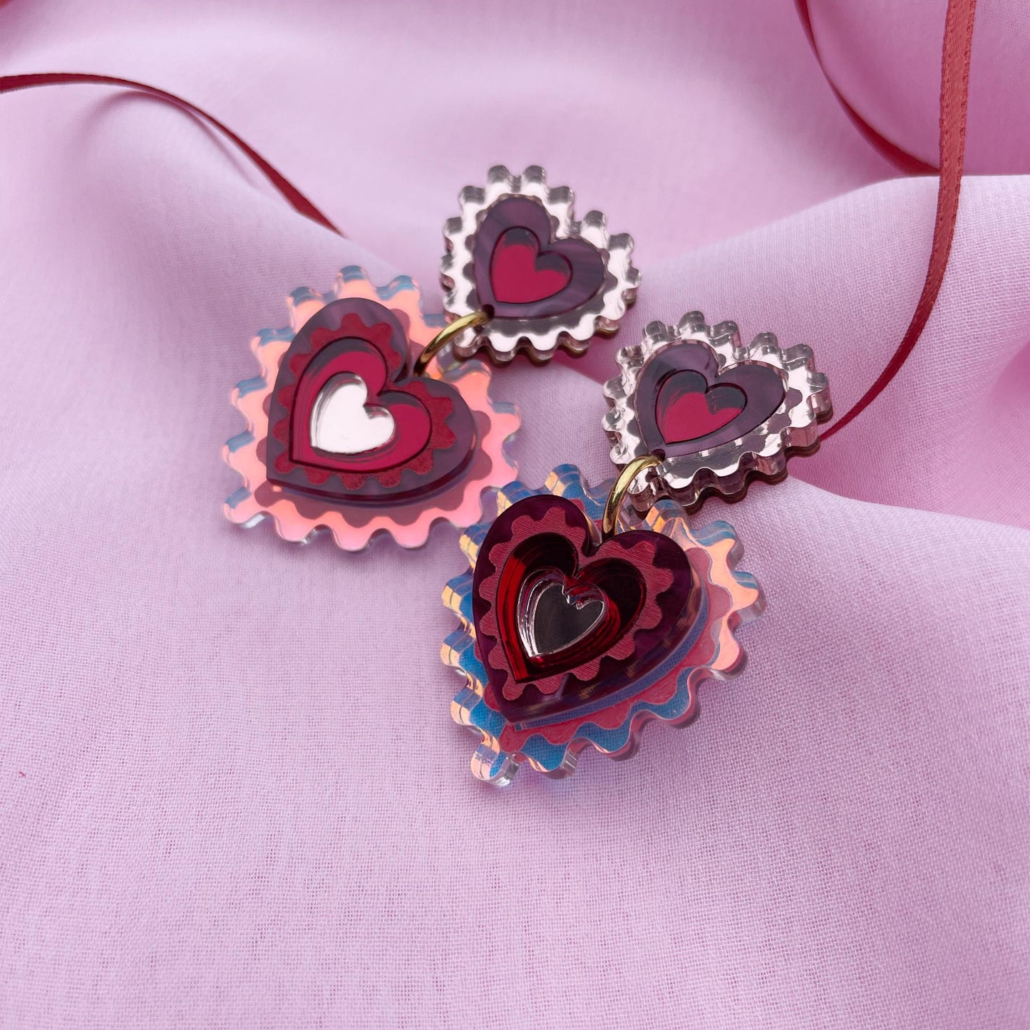 Iridescent Wiggle Heart Statement Earrings in Wine